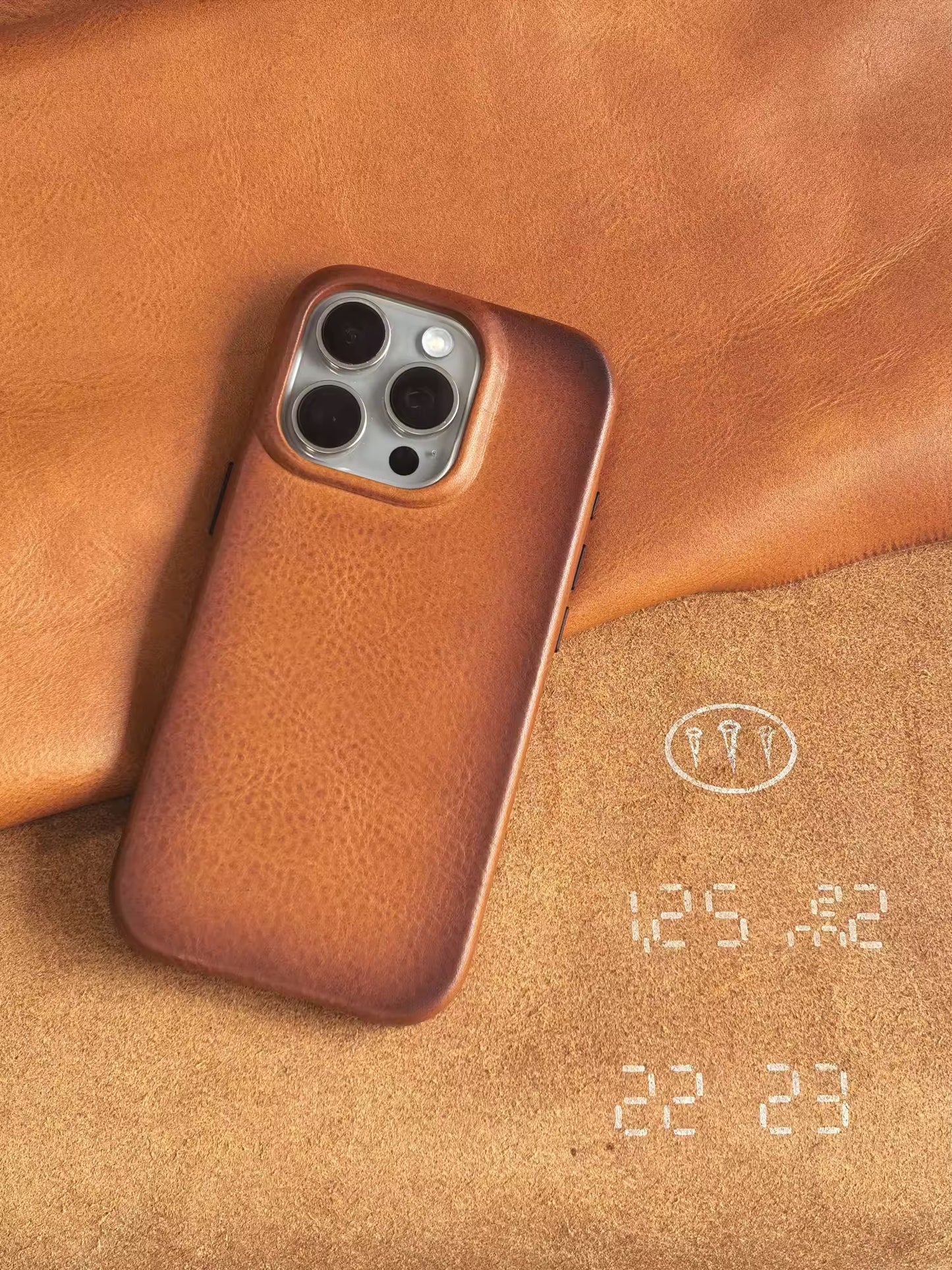 Handmade Italian Leather Case – Magnetic Business-Class Cover for iPhone with Premium Camera Button