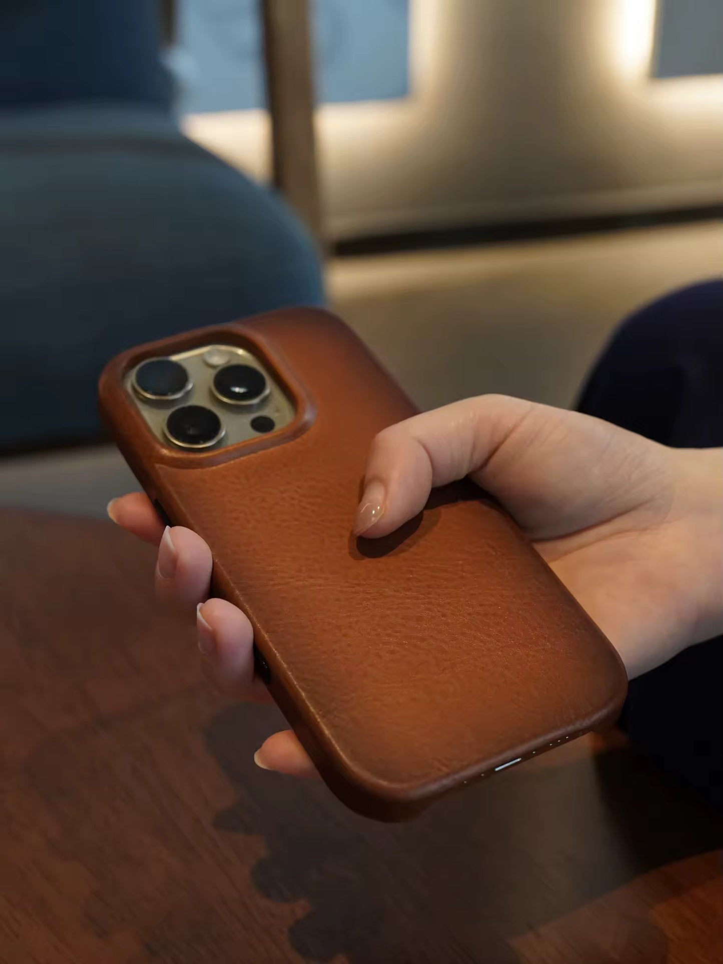 Handmade Italian Leather Case – Magnetic Business-Class Cover for iPhone with Premium Camera Button