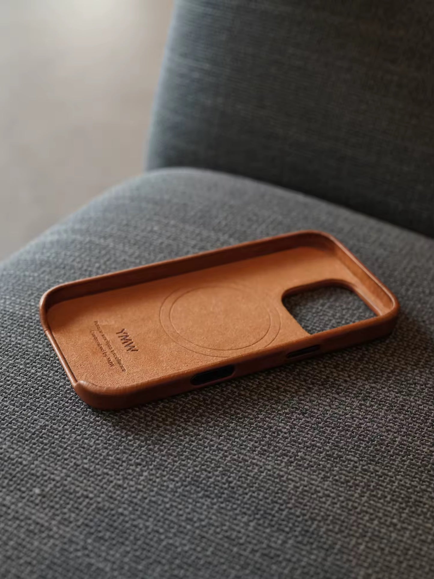 Handmade Italian Leather Case – Magnetic Business-Class Cover for iPhone with Premium Camera Button