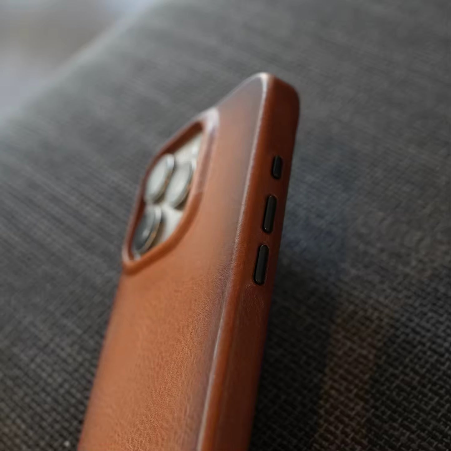 Handmade Italian Leather Case – Magnetic Business-Class Cover for iPhone with Premium Camera Button